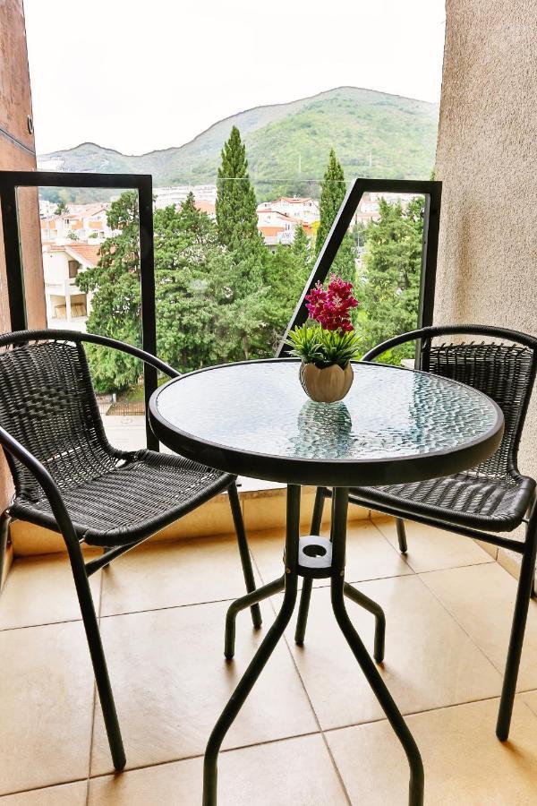 City Montesun Apartments Budva Buitenkant foto